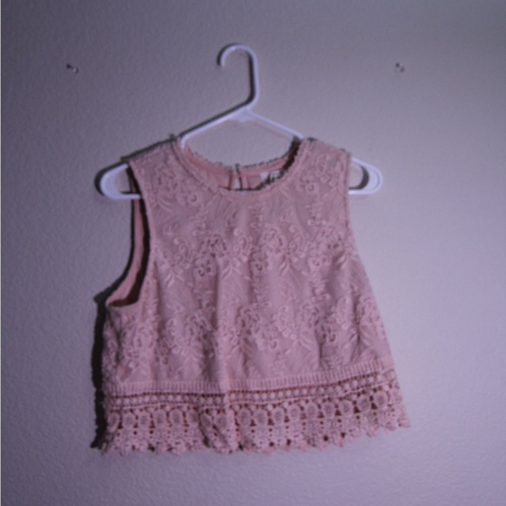 Forever 21 - Pink sleeveless top. Size: medium